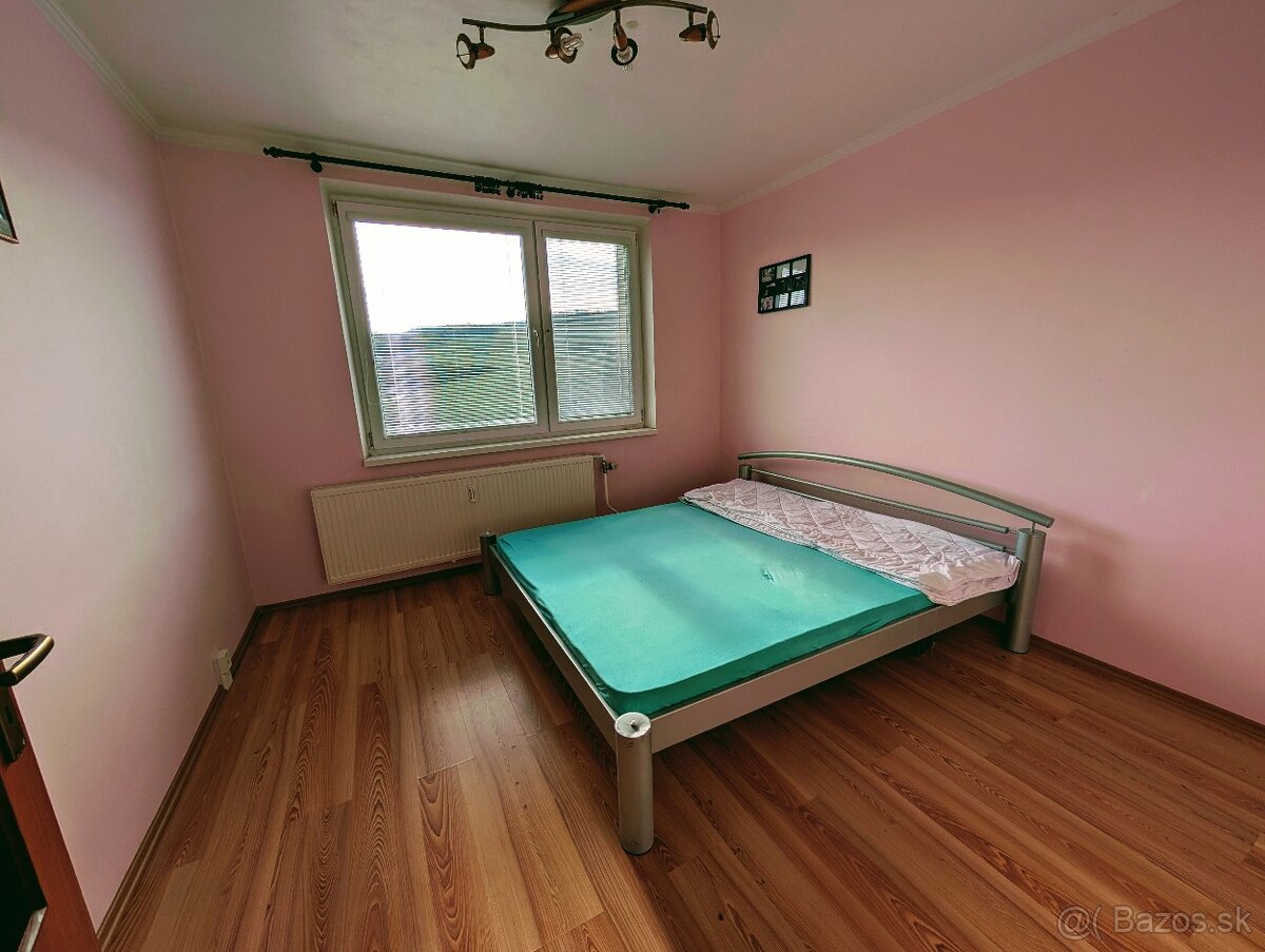 3-izbový byt s balkónom s krásnym výhľadom - 3