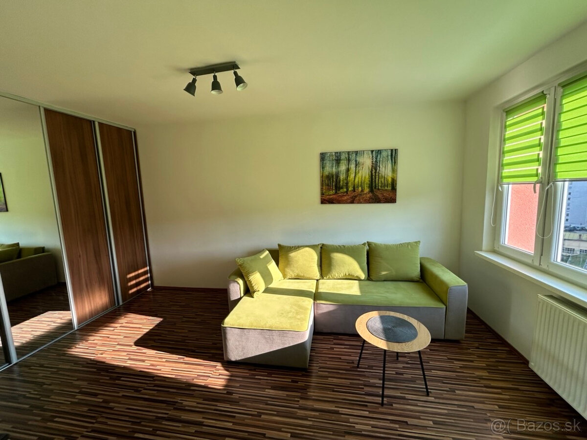 Prenájom 1-izbového bytu na Hornej ulici v Banskej Bystrici - 3