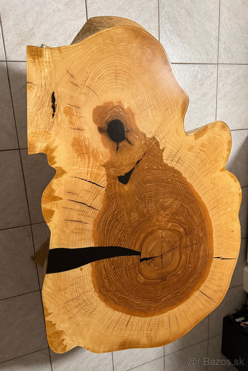 Predám epoxidový konferenčný stôl z dreva jaseň - 3