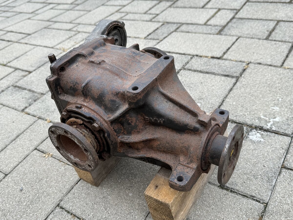 BMW E30 LSD DIFERENCIÁL - SAMOSVOR - 3