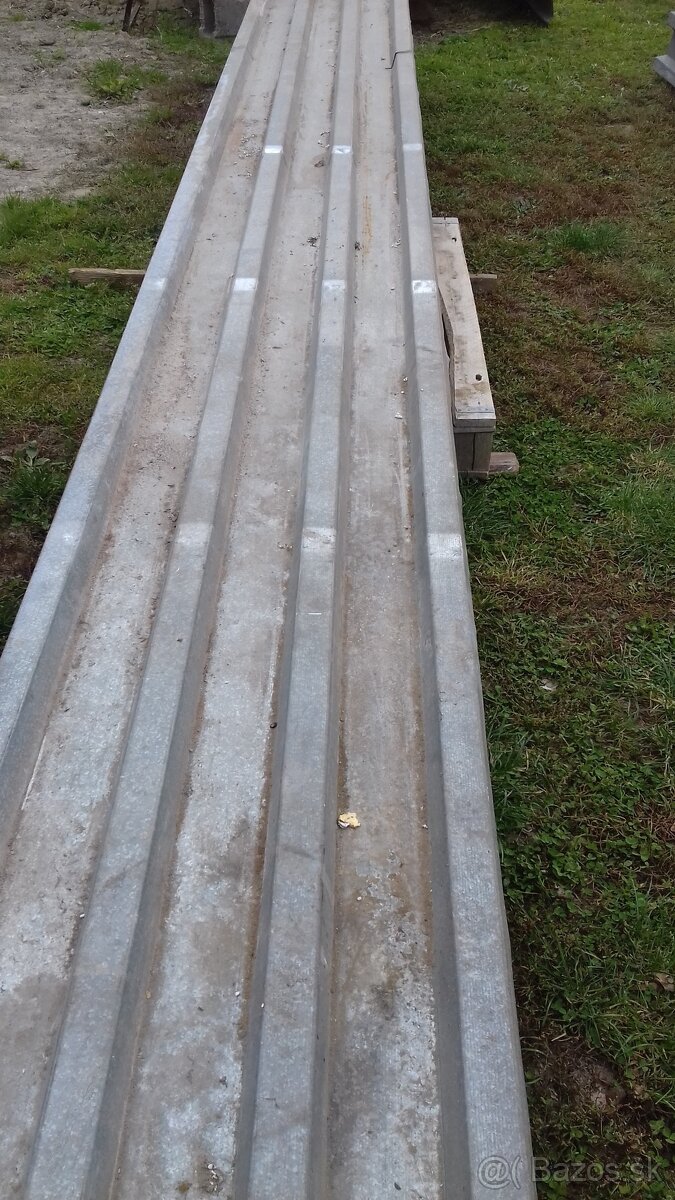 umyvadla, plastove dvere, trapezovy plech vlnity plech - 3