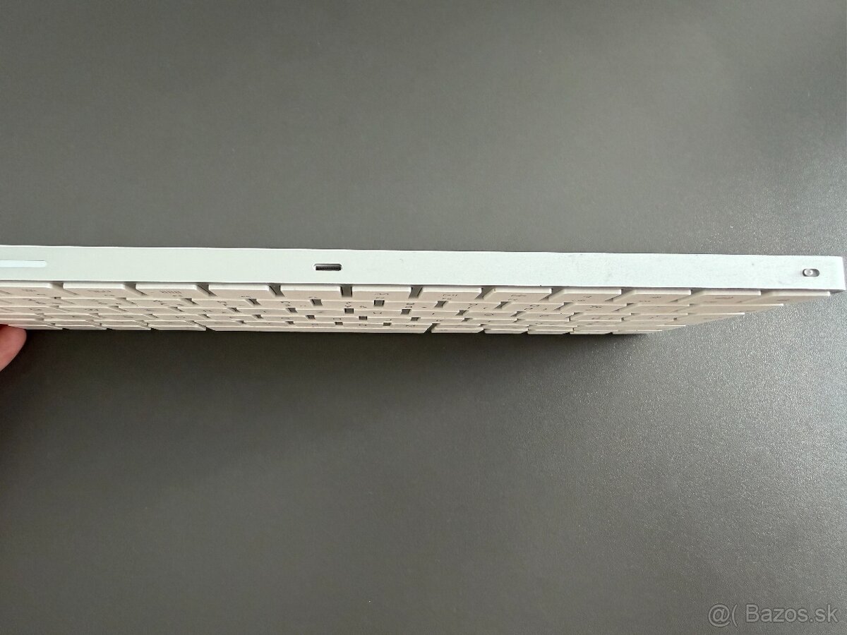 Apple magic keyboard CZ - 3