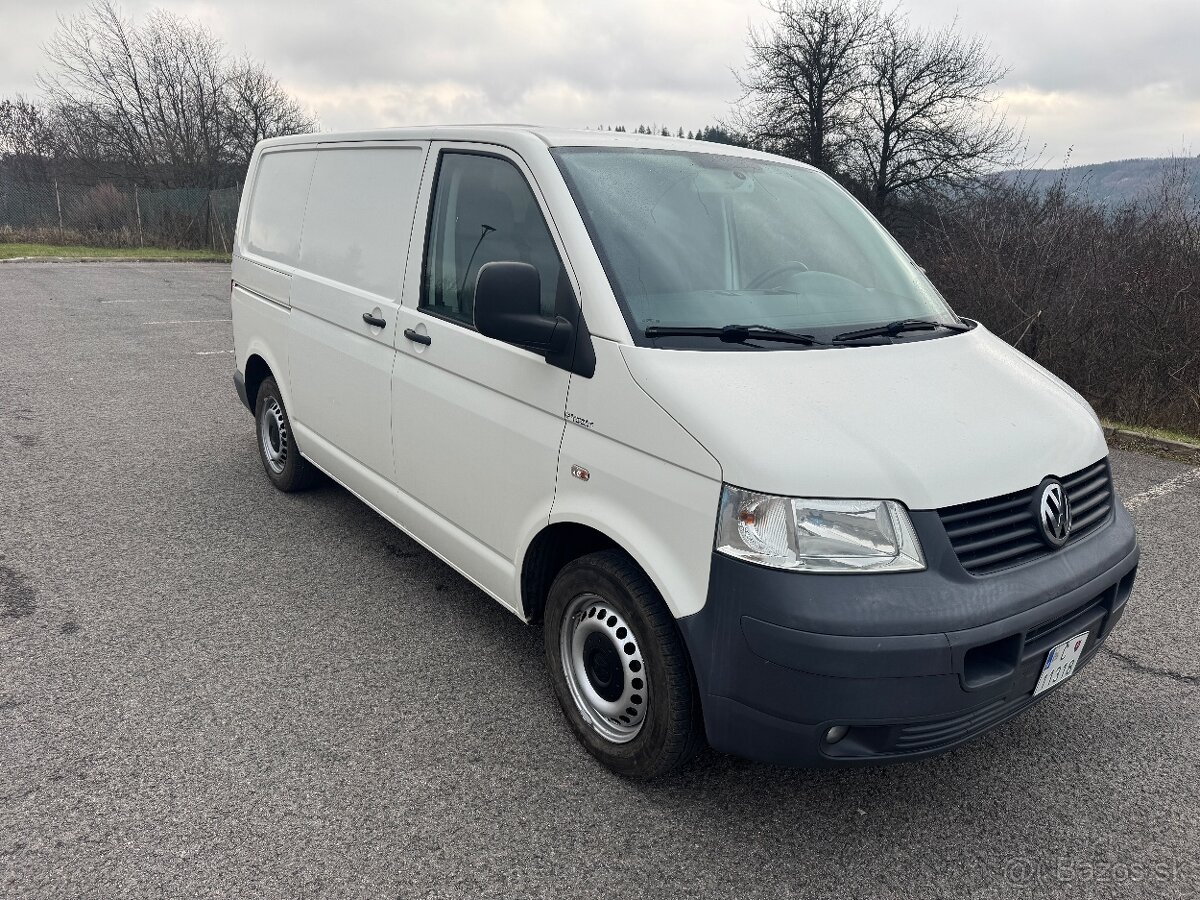 Volkswagen Transporter T5 1,9 TDi 75kW - 3