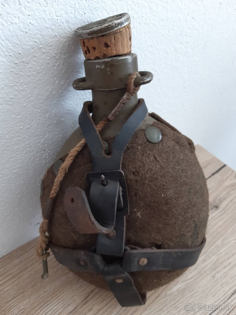 obliečka na vankúš , vojenská flaša ,pes - 3