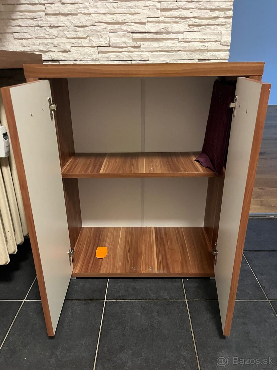 Skrinka do chodby - 3