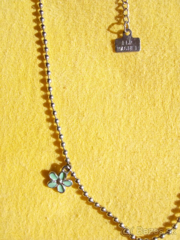 Náhrdelník so zelenými kvetinkami - 3