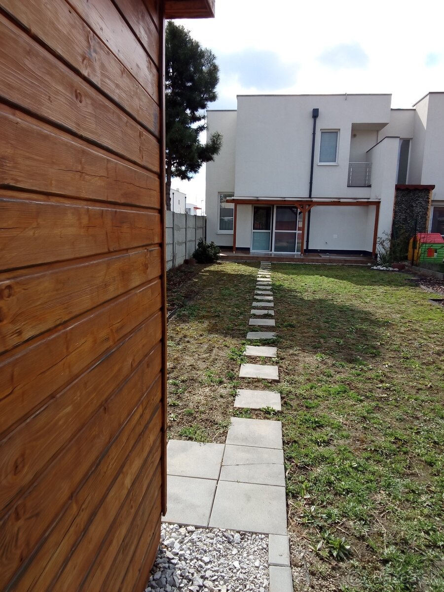 Prenajmem nový RD v obci Chor.Grob časť Čierna voda - 3