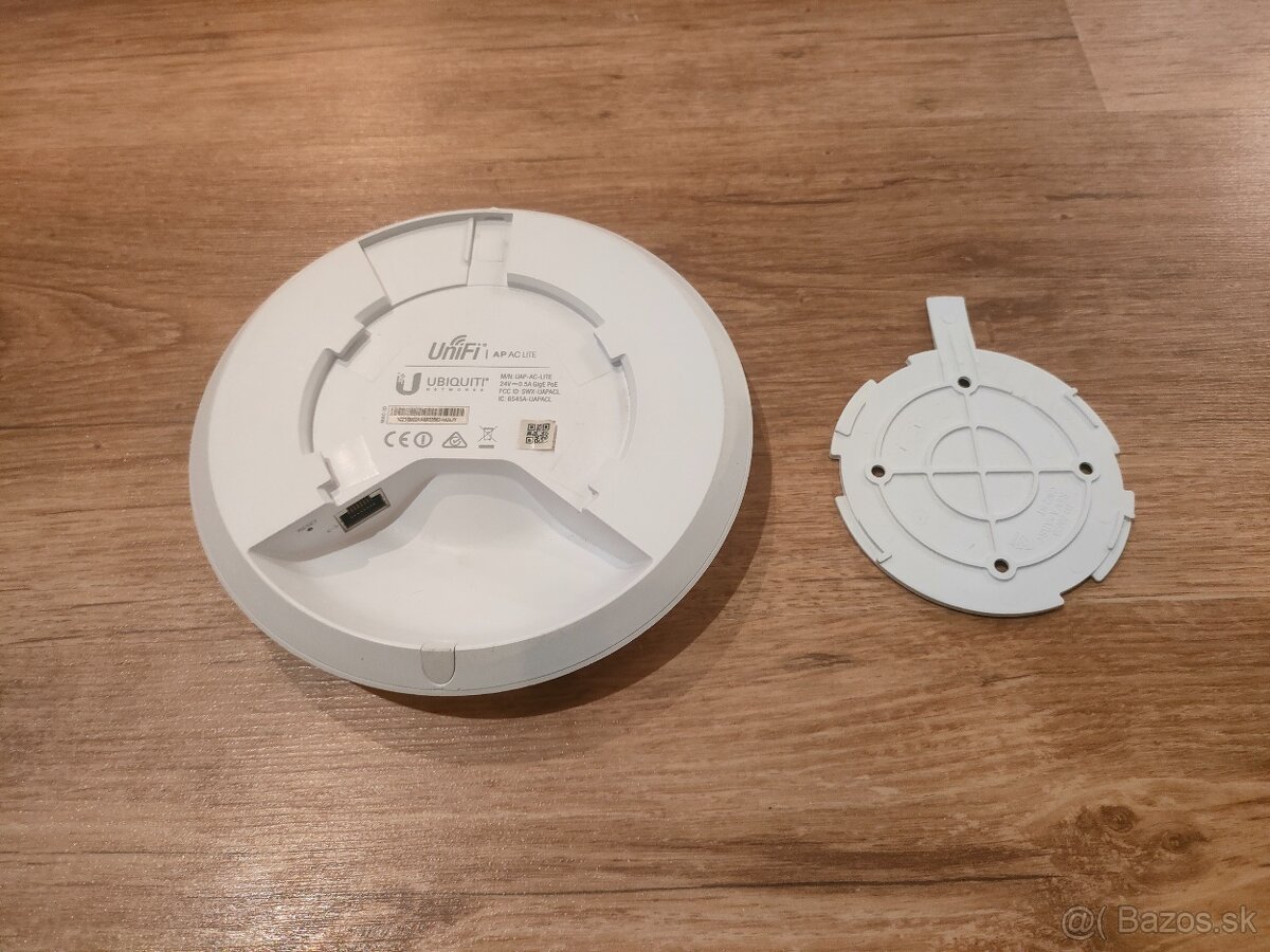Wi-Fi prístupový bod Ubiquiti UniFi AP AC Lite - 3