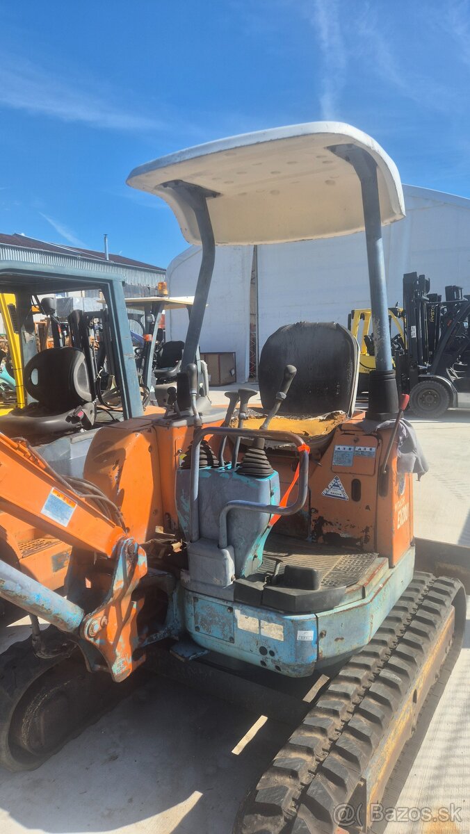 Na predaj Hitachi EX20U kompaktný minibager - 3