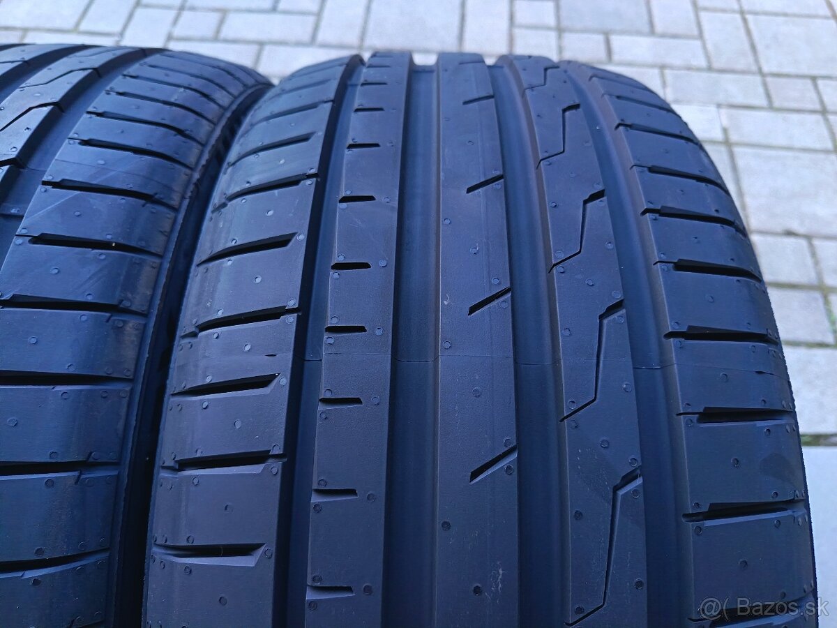 letne pneu 225/40 R18 - 3