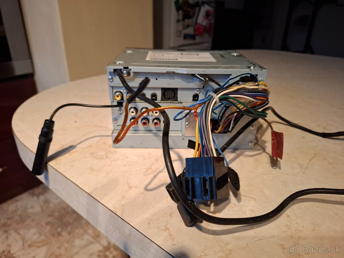 Kenwood DDX4025BT - 3