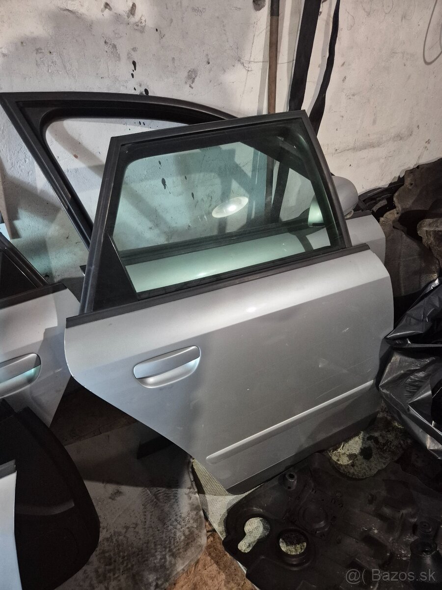 Dvere audi a4 b6 combi - 3