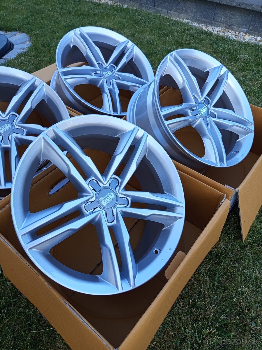 Alu disky R18 5x112 8J ET44 MAM A1 strieborné - 3