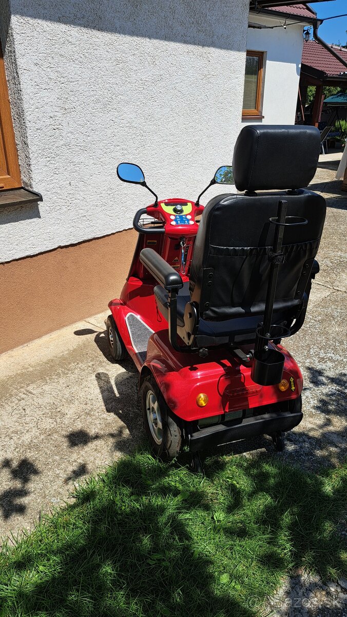 Elektrická štvorkolka pre seniorov