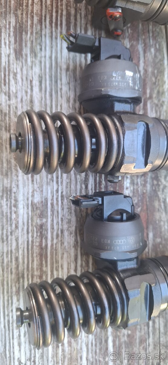 038130073AK Vstrekovacie trysky VW Group 1.9TDI 85kw PD - 3