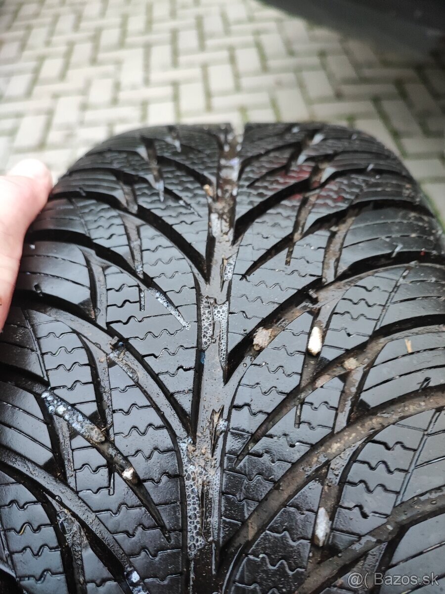 Predám zimné obutie na vw 205/55R16 rozteč 5x112R16 - 3