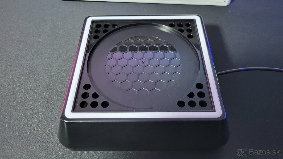 Chladiaca podložka pod Xbox Series X - 3