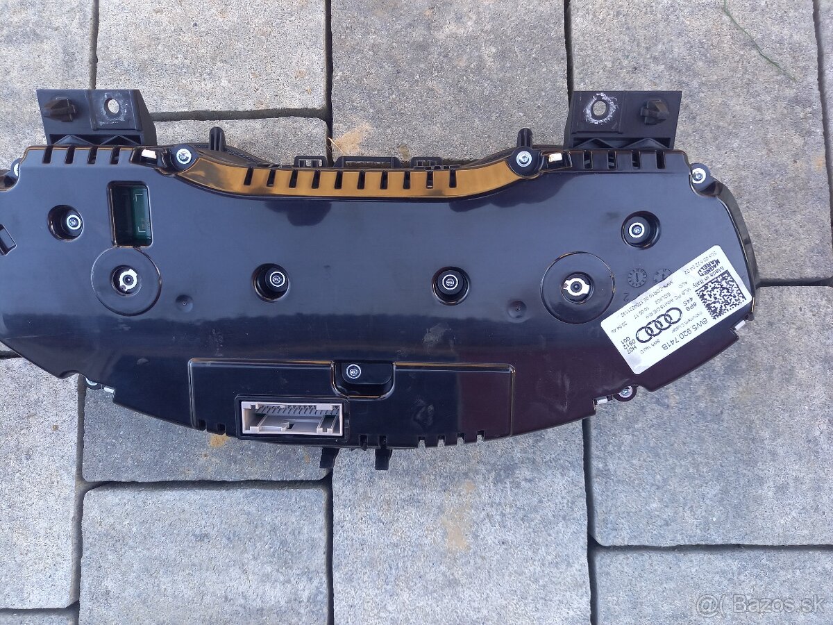 Audi a4 b9 8w tachometer - 3