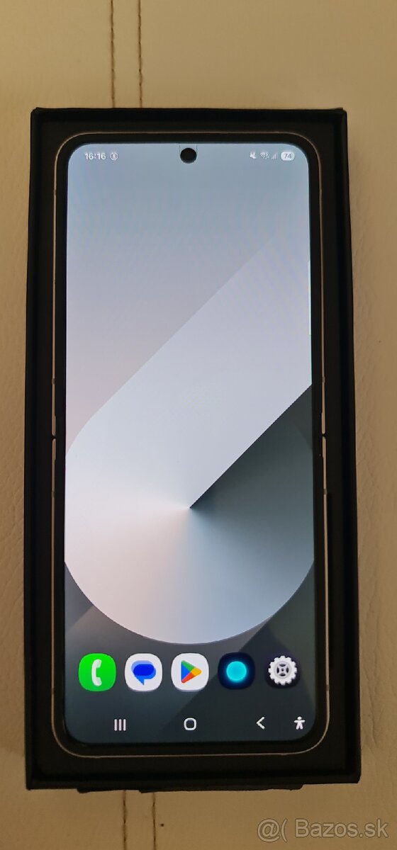 Predám Samsung Galaxy Z Flip 6 - 3