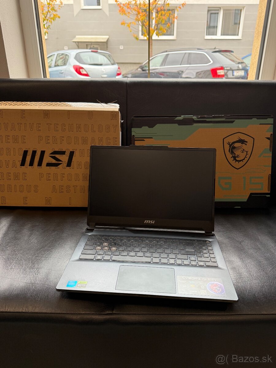 herný notebook MSI CYBORG - 3