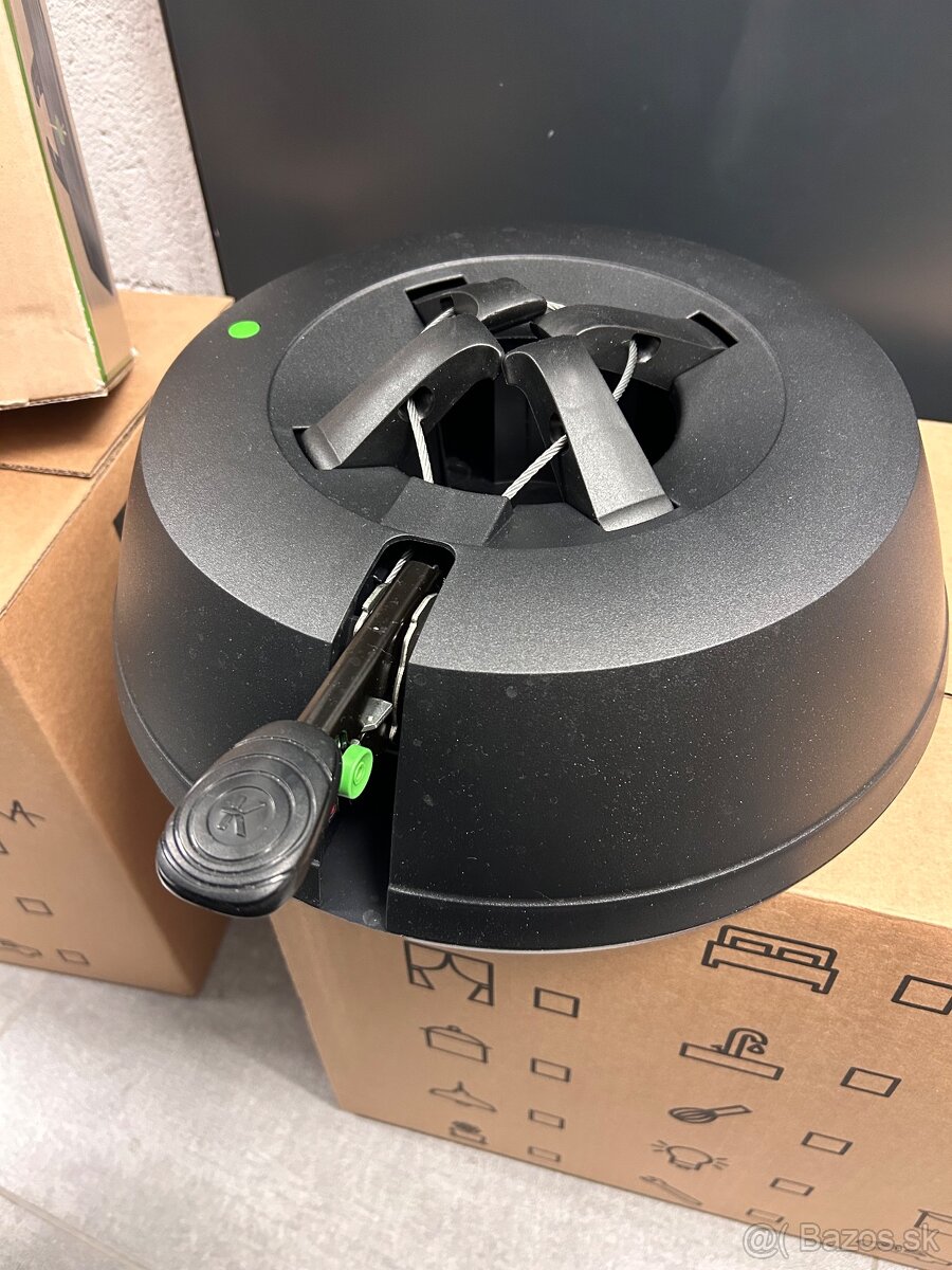 Stojan na vianočný strom KRINNER - 3