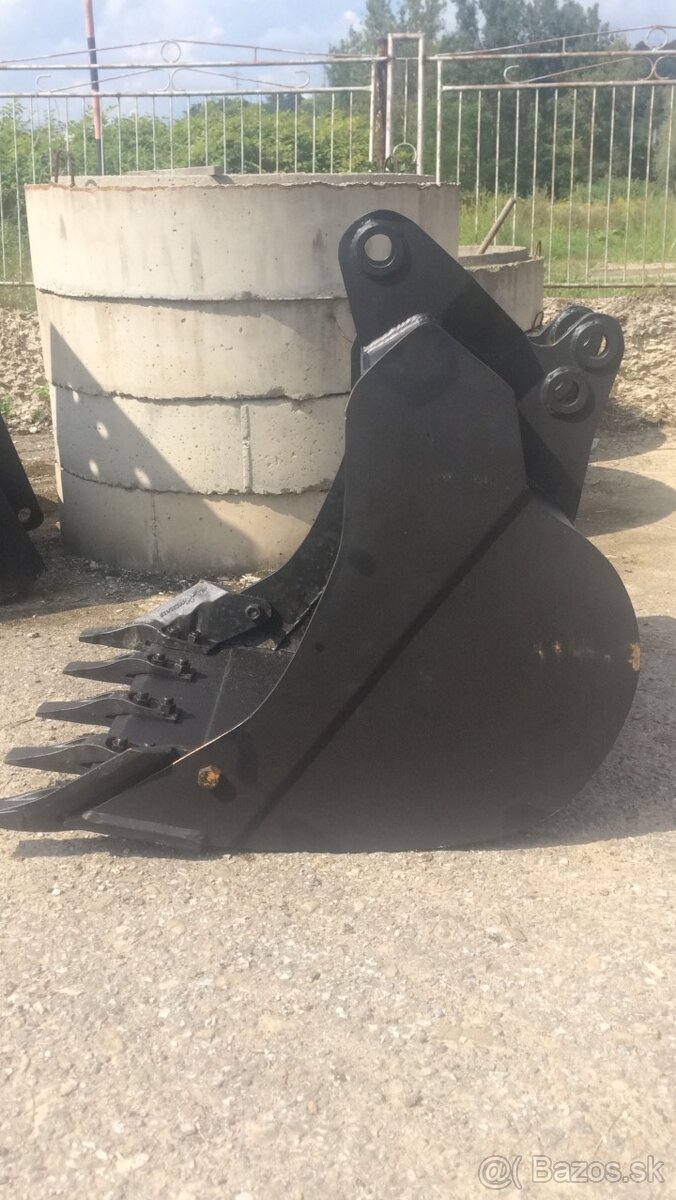 Predám lyzice na stavebné stroje všetky uchytenia - 3