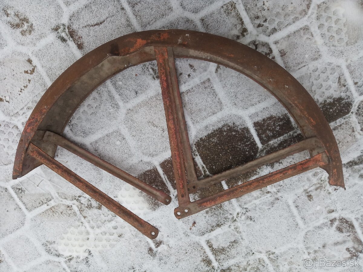 Predám predný blatník CZ 150c - 3