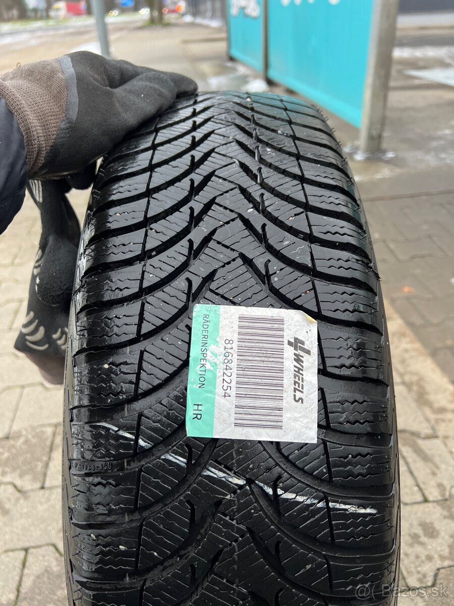 Original Mercedes GLA 215/60 R17 - 3