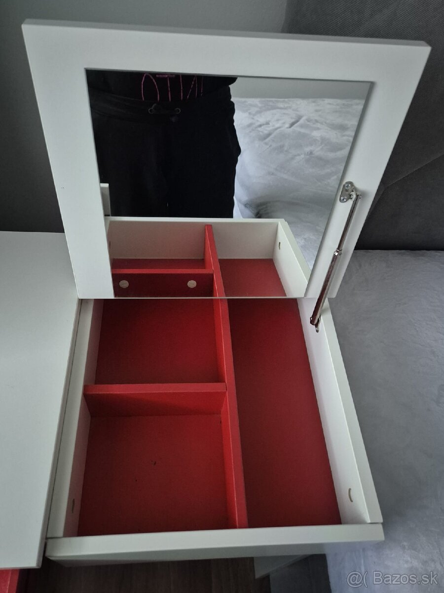 Kozmetický stolík BRIMNES - IKEA - 3