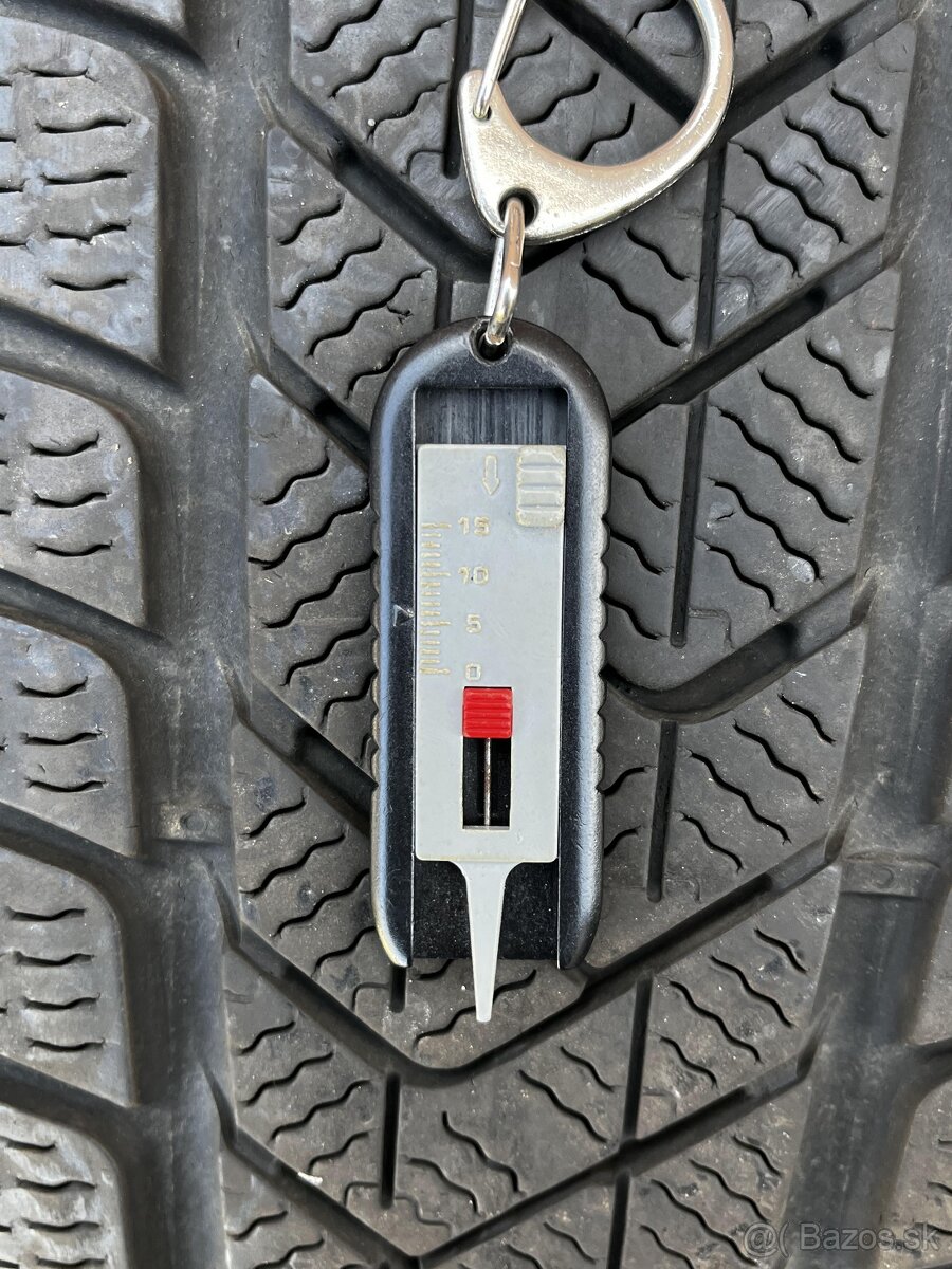 Pirelli Sottozero 3 245/50/r19 zimne - 3