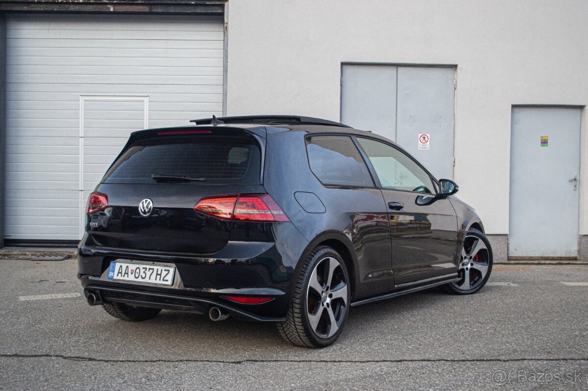 Volkswagen Golf GTI VII ( 7 ) - 3