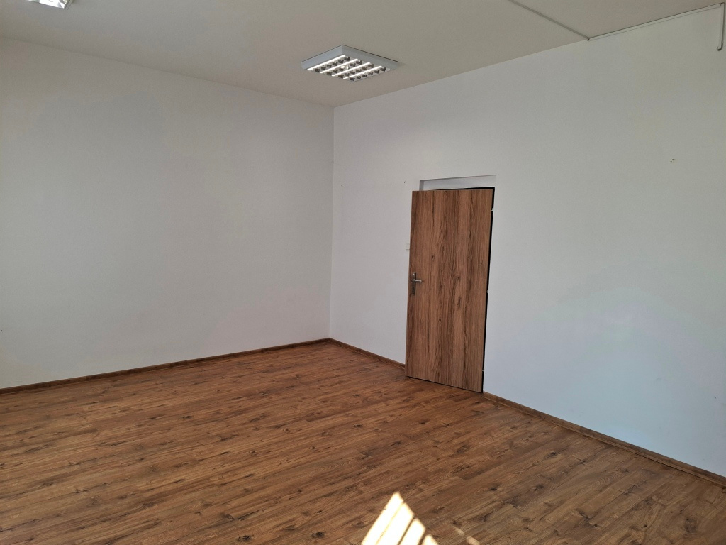 Kancelária do prenájmu Nitra, centrum, 27 m2 - 3