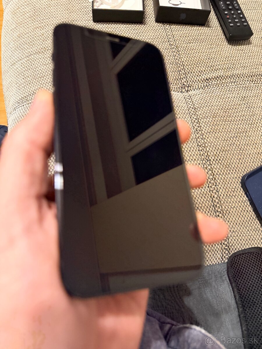 iPhone 12 Pro 128Gb + Apple Watch 5 40mm - 3