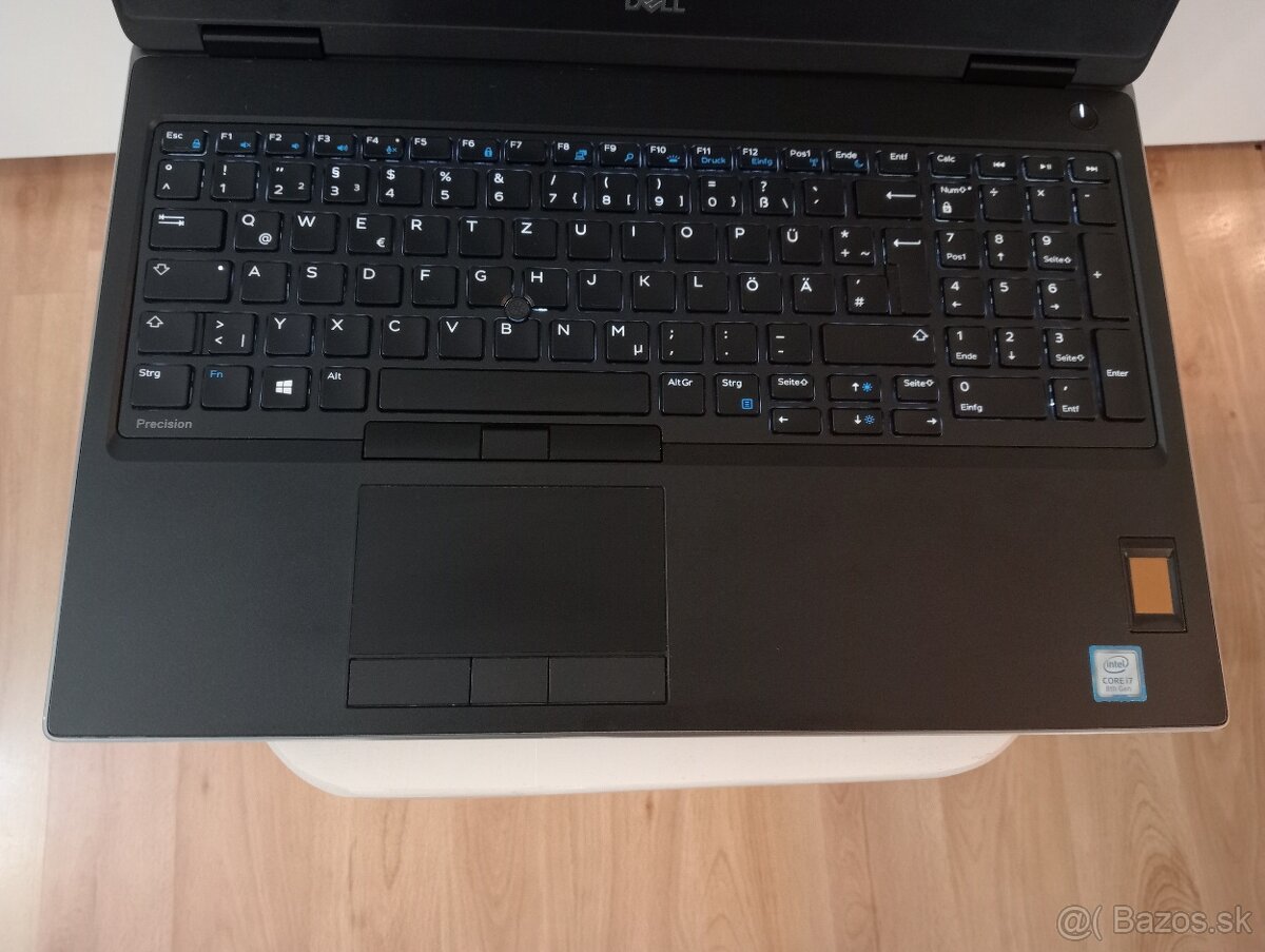 predám Dell precision 7530 , Intel core i7 , 32gb ram , ssd - 3