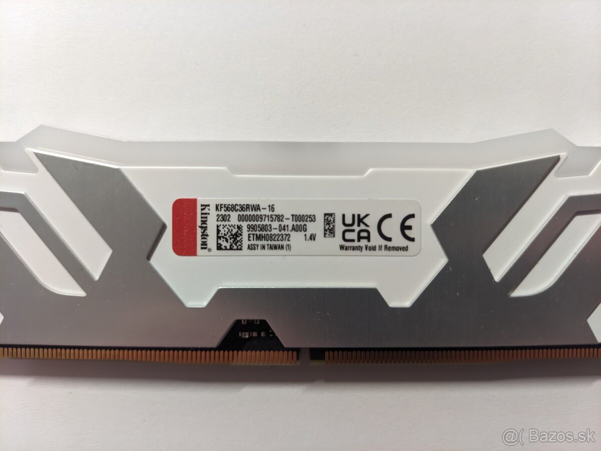 Kingston FURY Renegade White RGB DDR4 16GB 6800MHz CL34 - 3