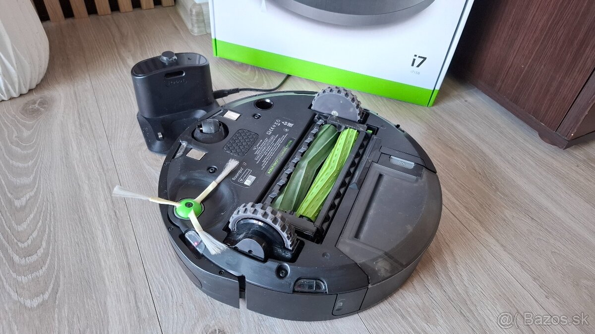 iRobot Roomba i7+virtualna stena - 3