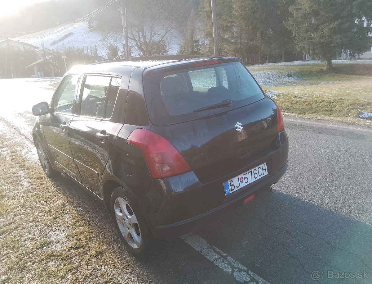 Predám Suzuki Swift 1.3 r.v 2006 - 3