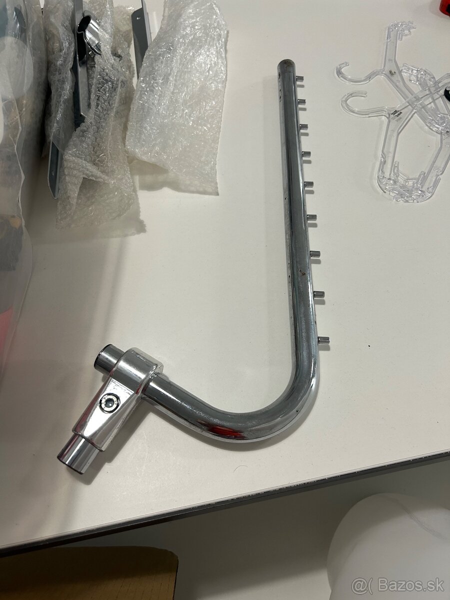 Nabytok z predajne - 3