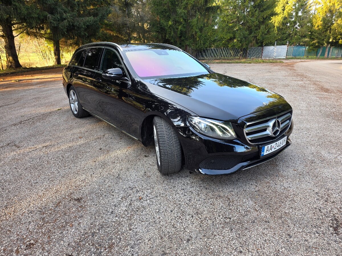 Mercedes-Benz e 220d 4x4 - 3