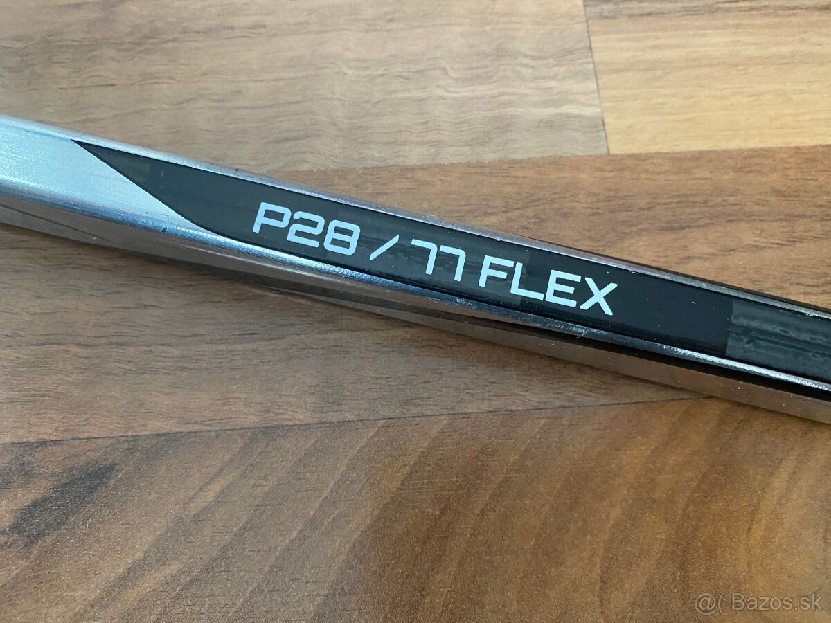 Poškodena hokejka Bauer Hyperlite 2 - 3