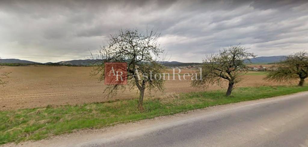 IBA U NÁS Investičný stavebný pozemok 4.115m2, Svinná, Tren - 3