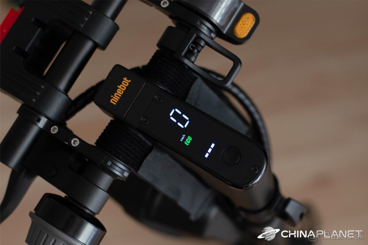 Elektrická kolobežka Ninebot G30 - 3