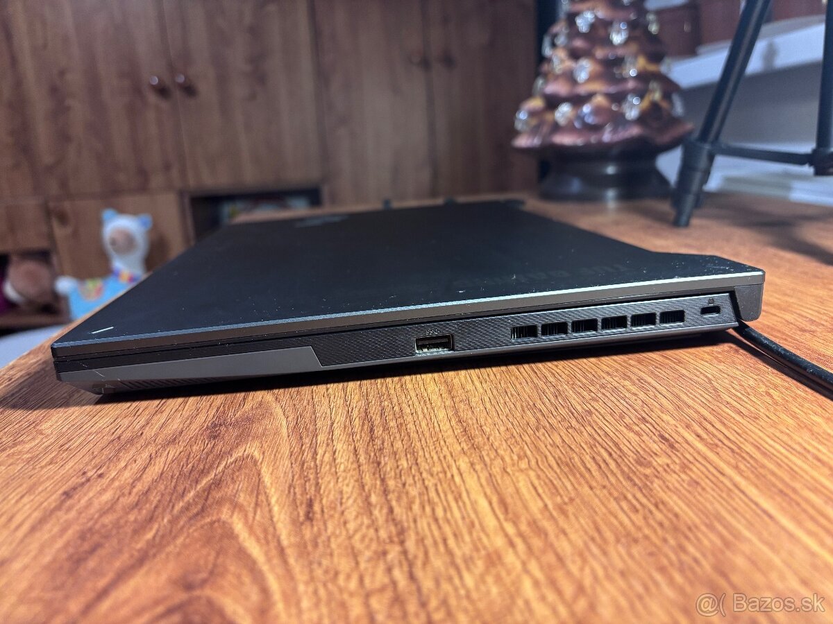 ASUS TUF GAMING A15 (2023) (FA507NV-LP061W) sivý - 3