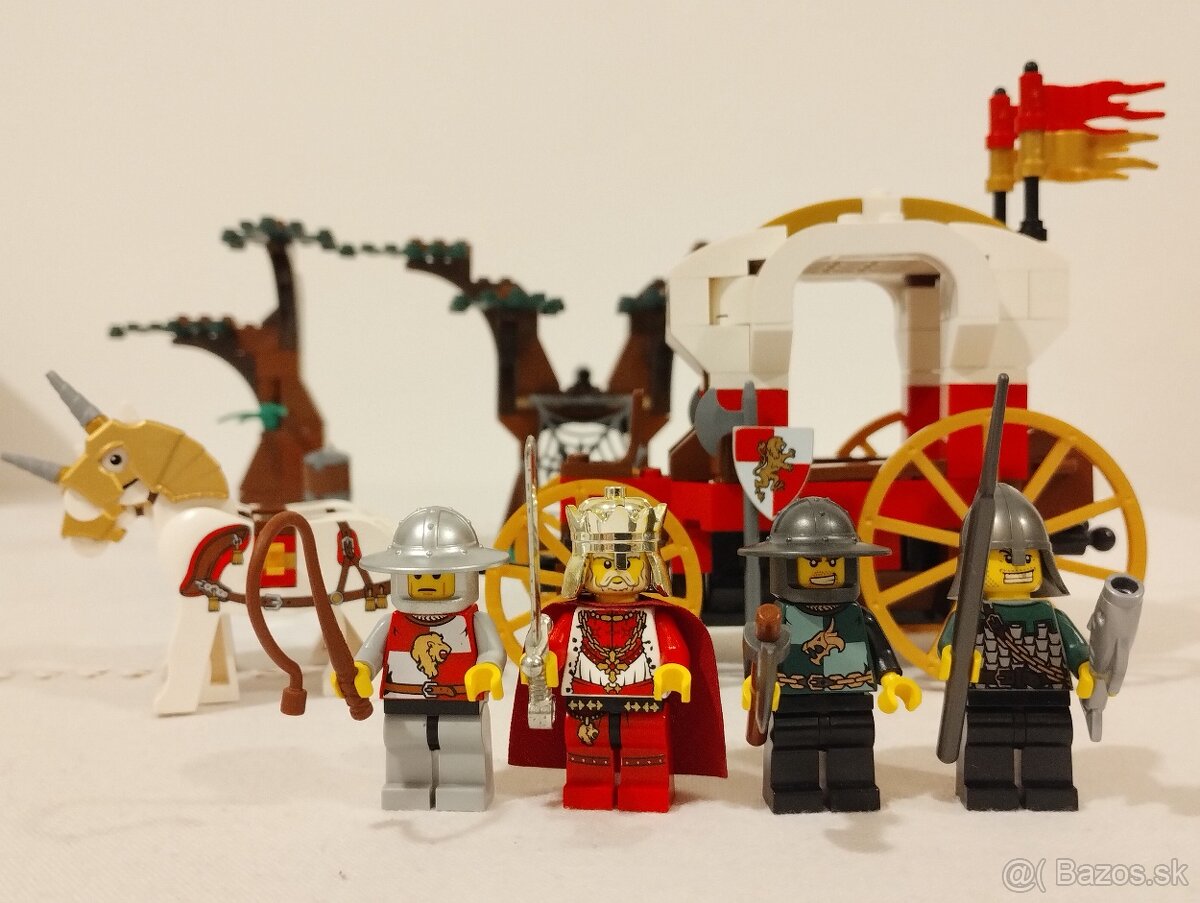 LEGO Castle 7188 King's Carriage Ambush - 3