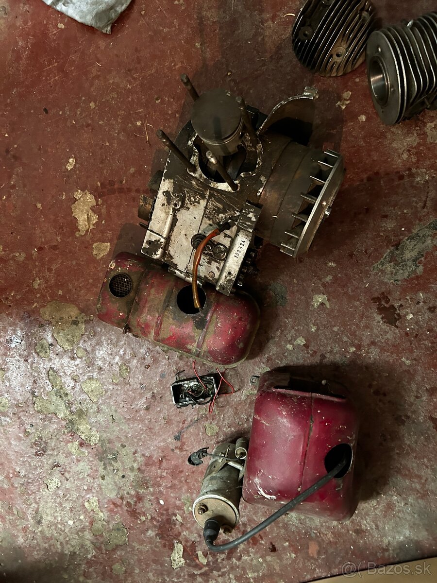 Motor manet tatran 125 - 3