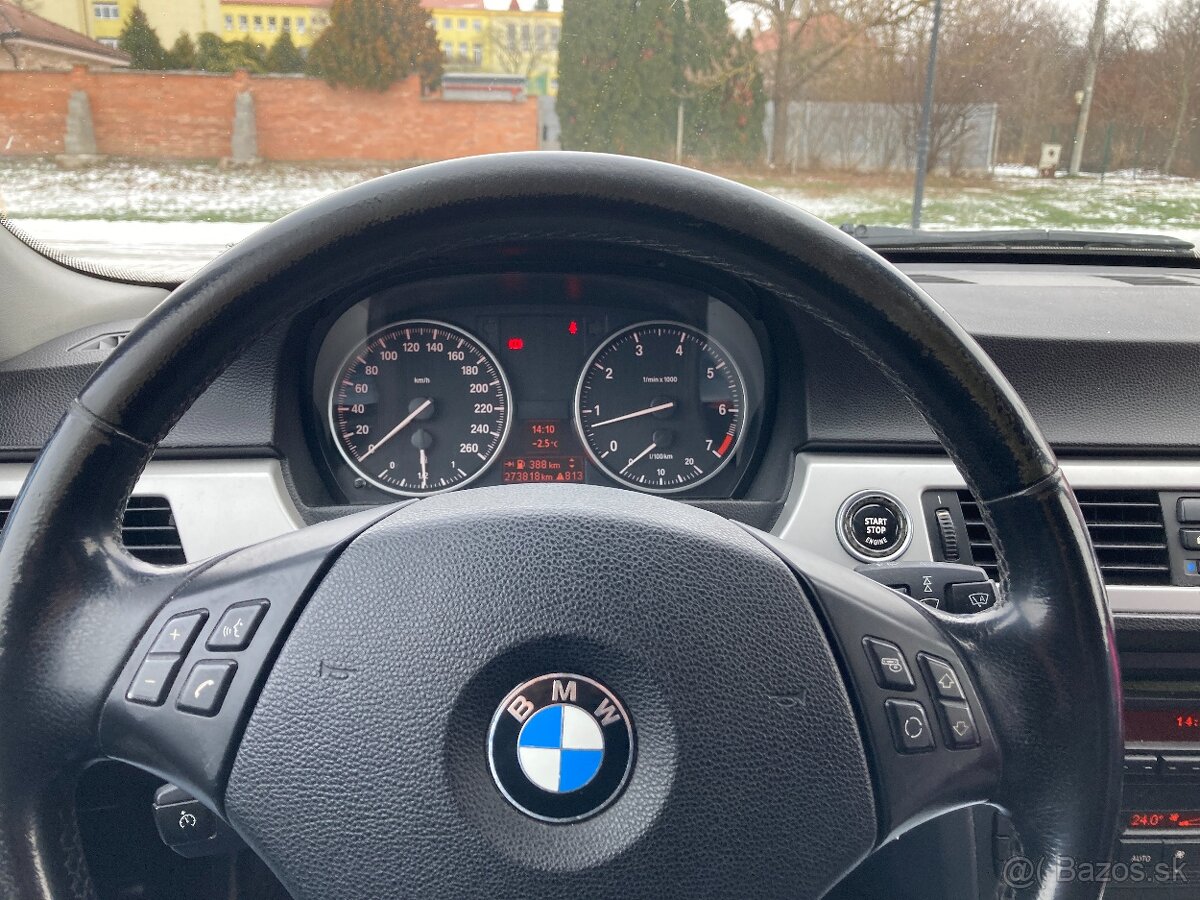 BMW 318i - 3