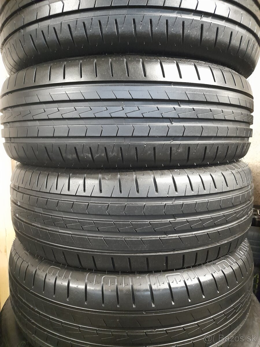 205/60R16 - 3