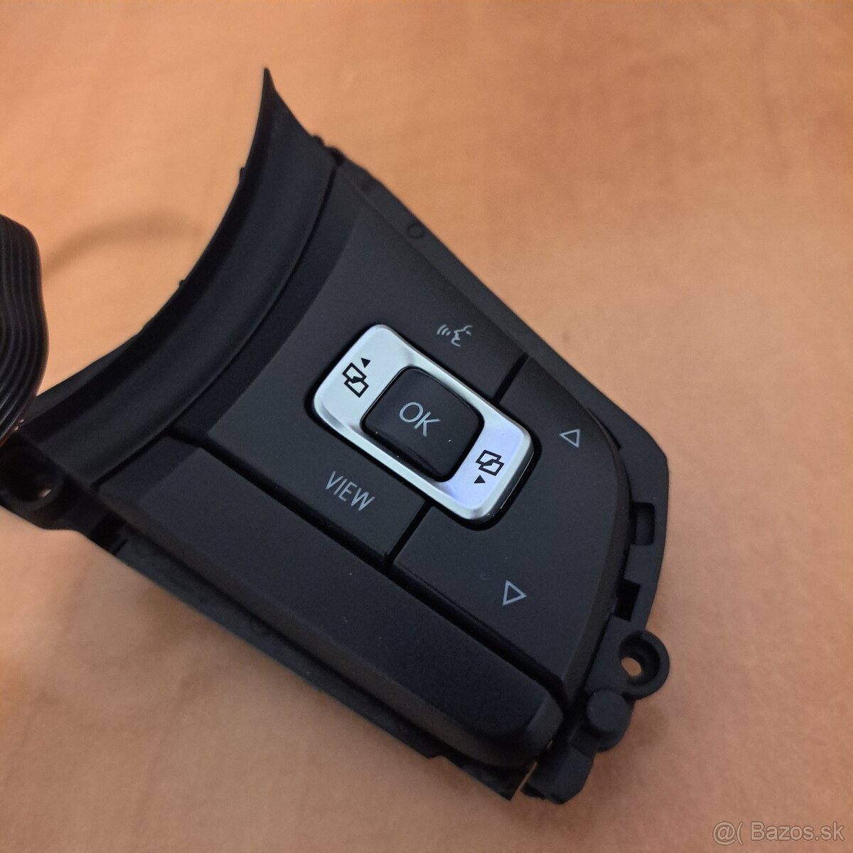 MULTIFUNKCNE TLACIDLA VOLANTU VW - 3