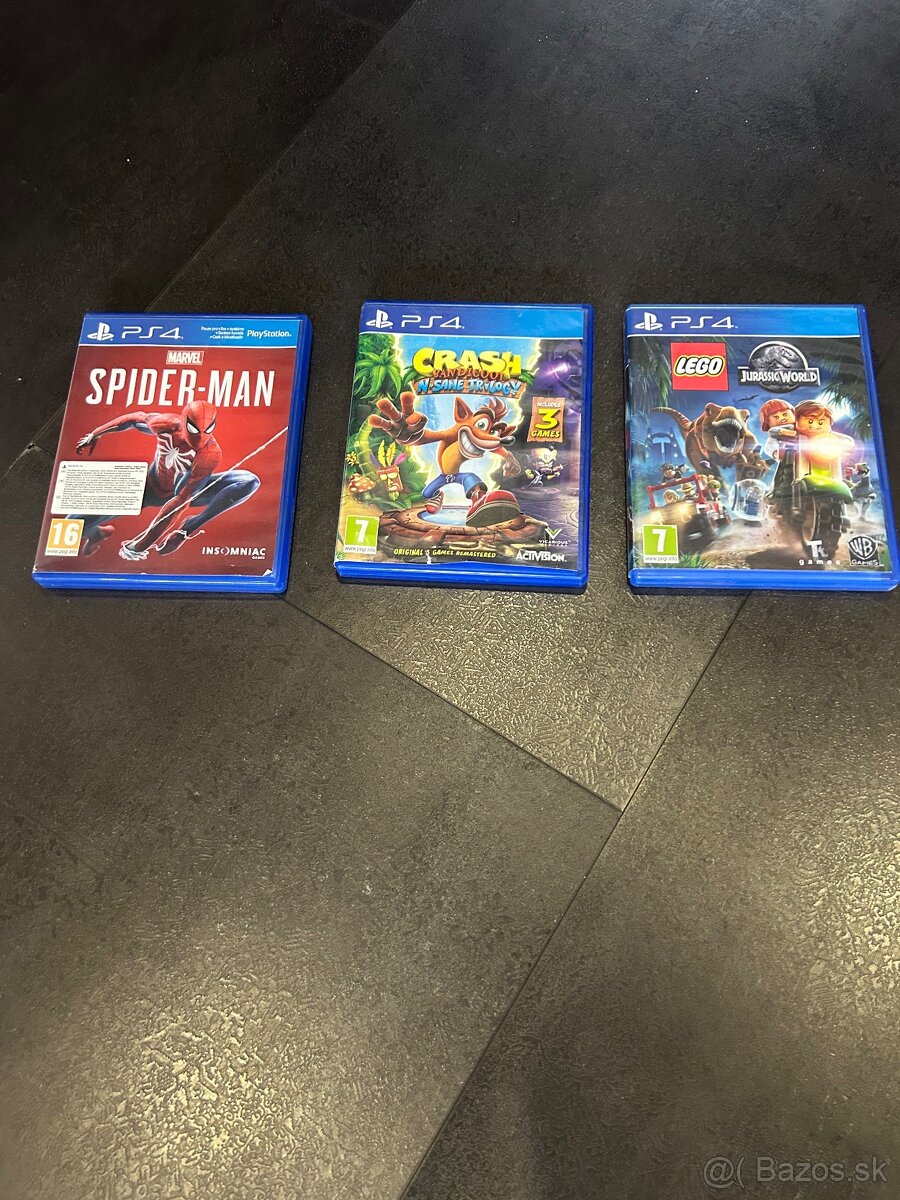 Play Station 4 Pro 1 TB, dock + držiak na stenu - 3