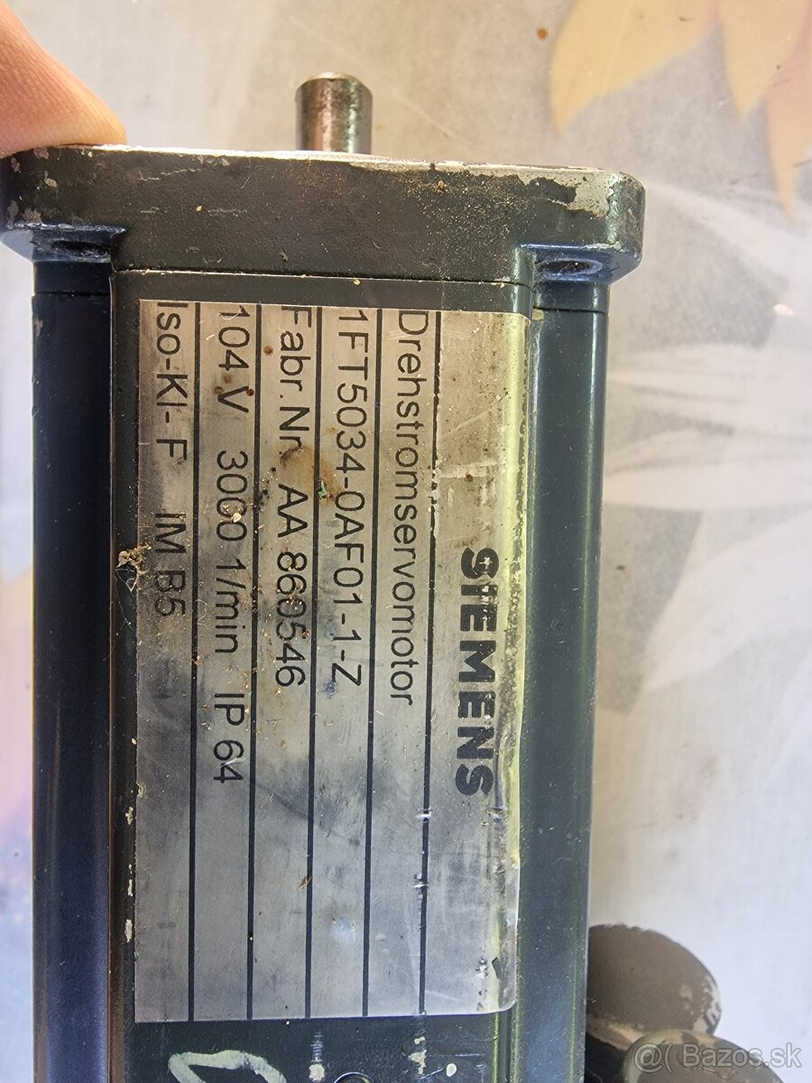 Predam maly servo motor - 3